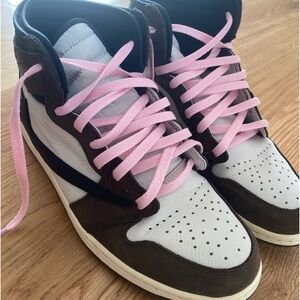 Travis Scott Jordan 1 Retro High